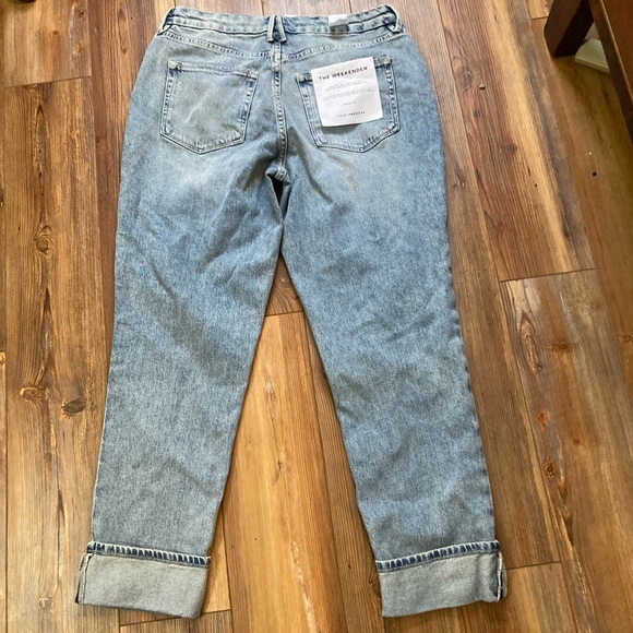 Good American Weekender High-Rise Relaxed Cuff Jeans - Picture 7 of 14